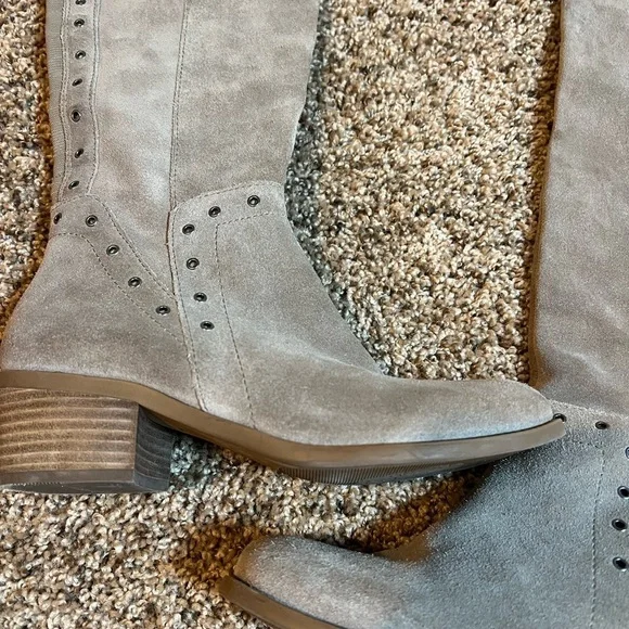 Vince Camuto Bestan Over the Knee Boot Foxy Tan/Gray Suede Size 6 M OTK - Picture 3 of 9